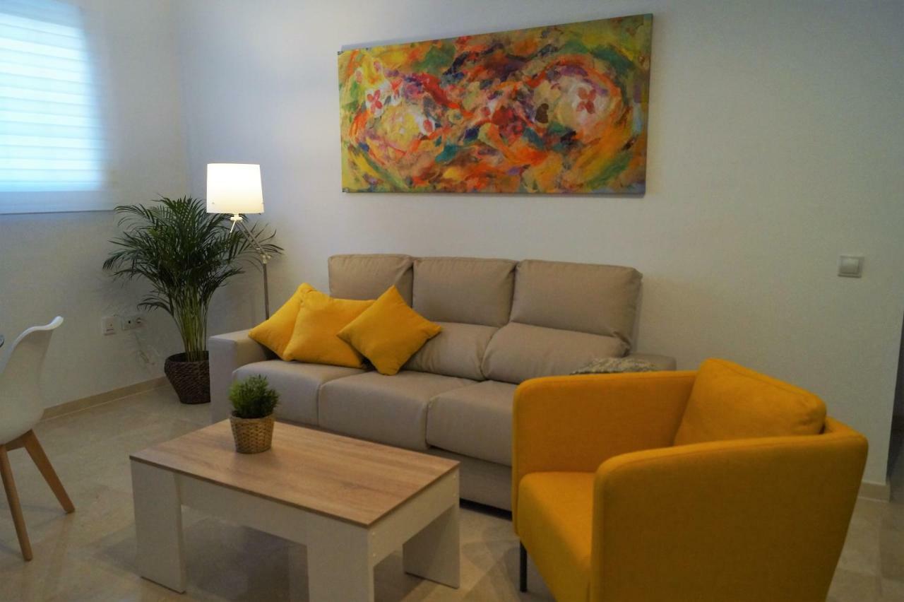 Apartamento Plaza Alfonso XII Malaga Bagian luar foto