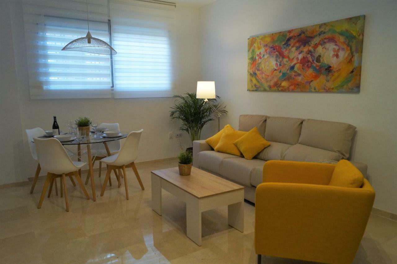 Apartamento Plaza Alfonso XII Malaga Bagian luar foto