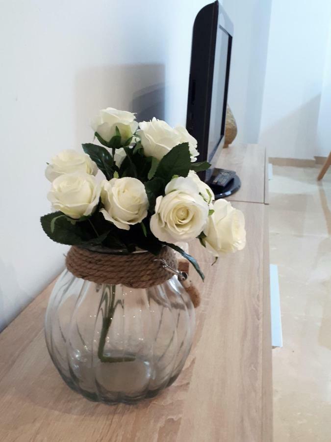 Apartamento Plaza Alfonso XII Malaga Bagian luar foto