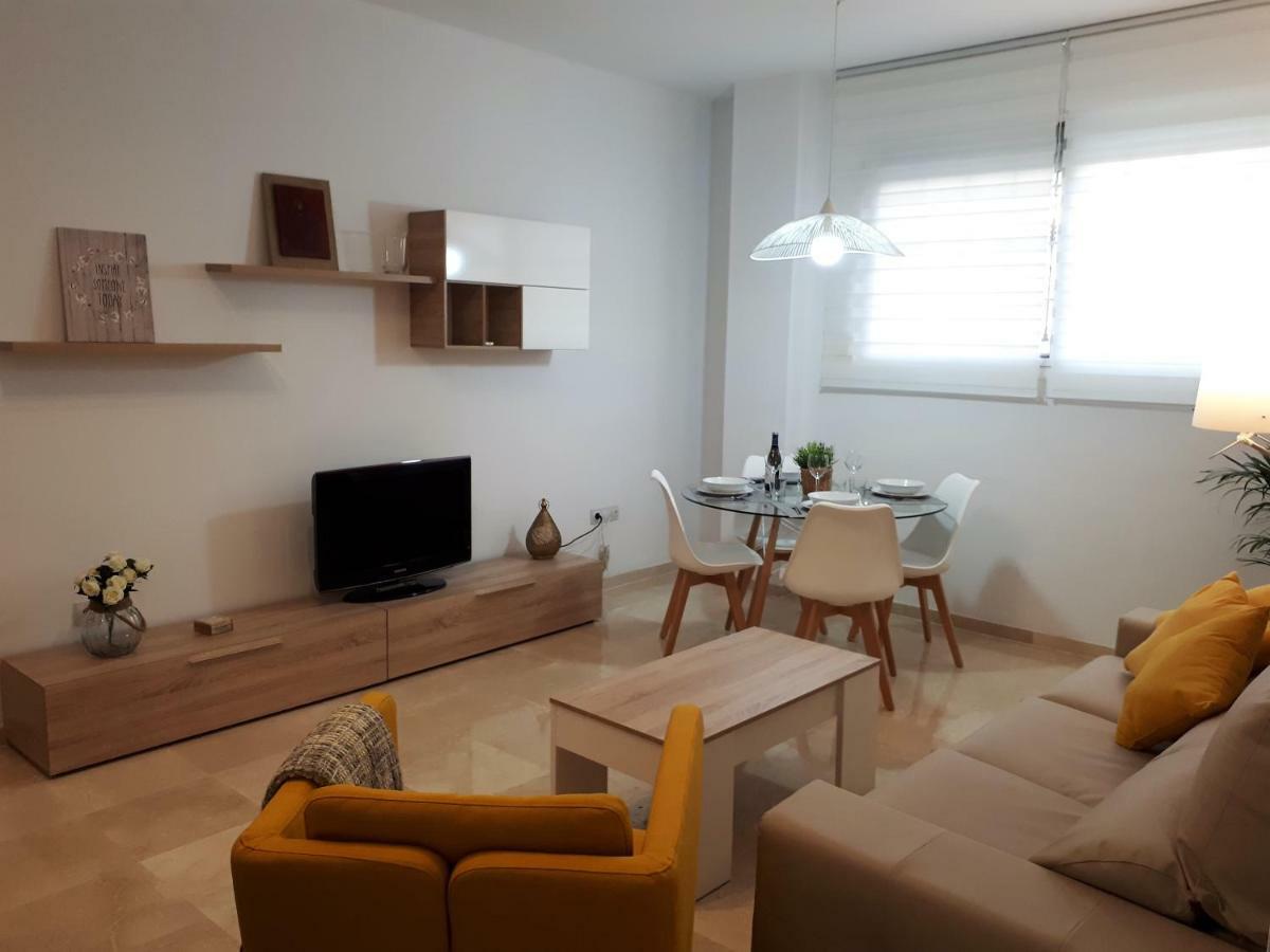 Apartamento Plaza Alfonso XII Malaga Bagian luar foto