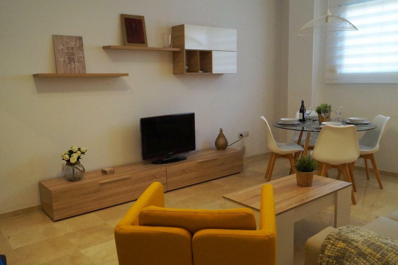 Apartamento Plaza Alfonso XII Malaga Bagian luar foto